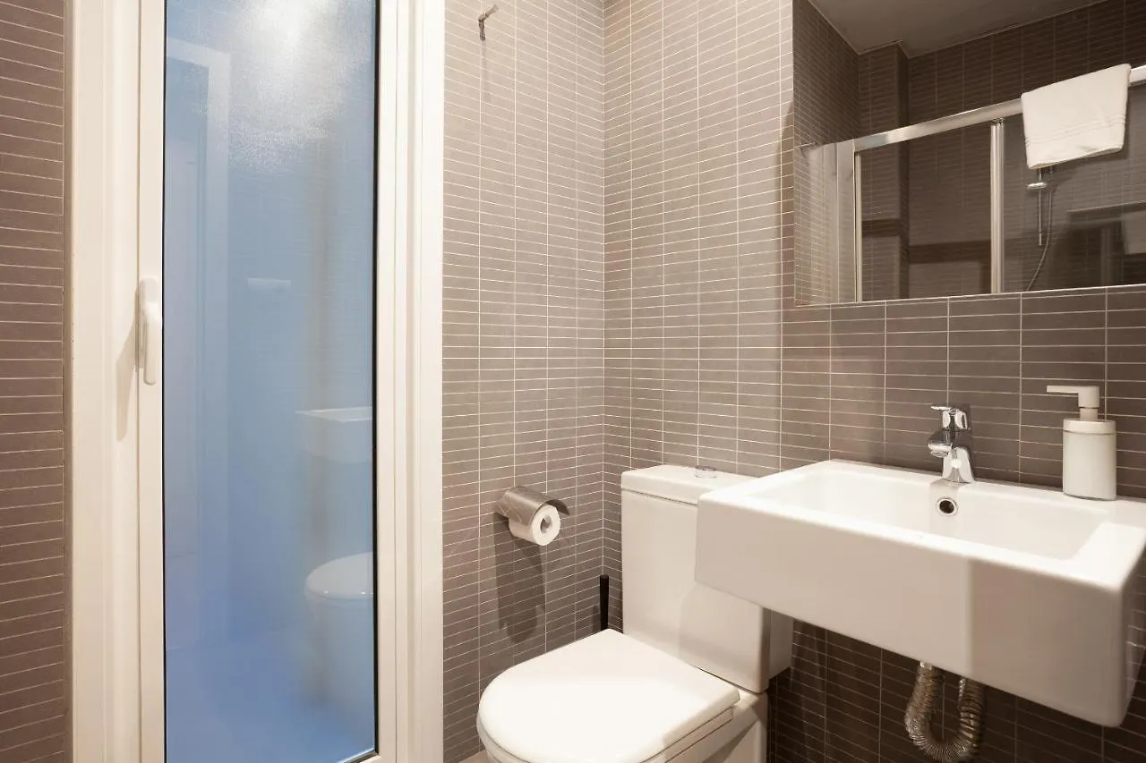 Easysleep Borne Apartment Barcelona Spain